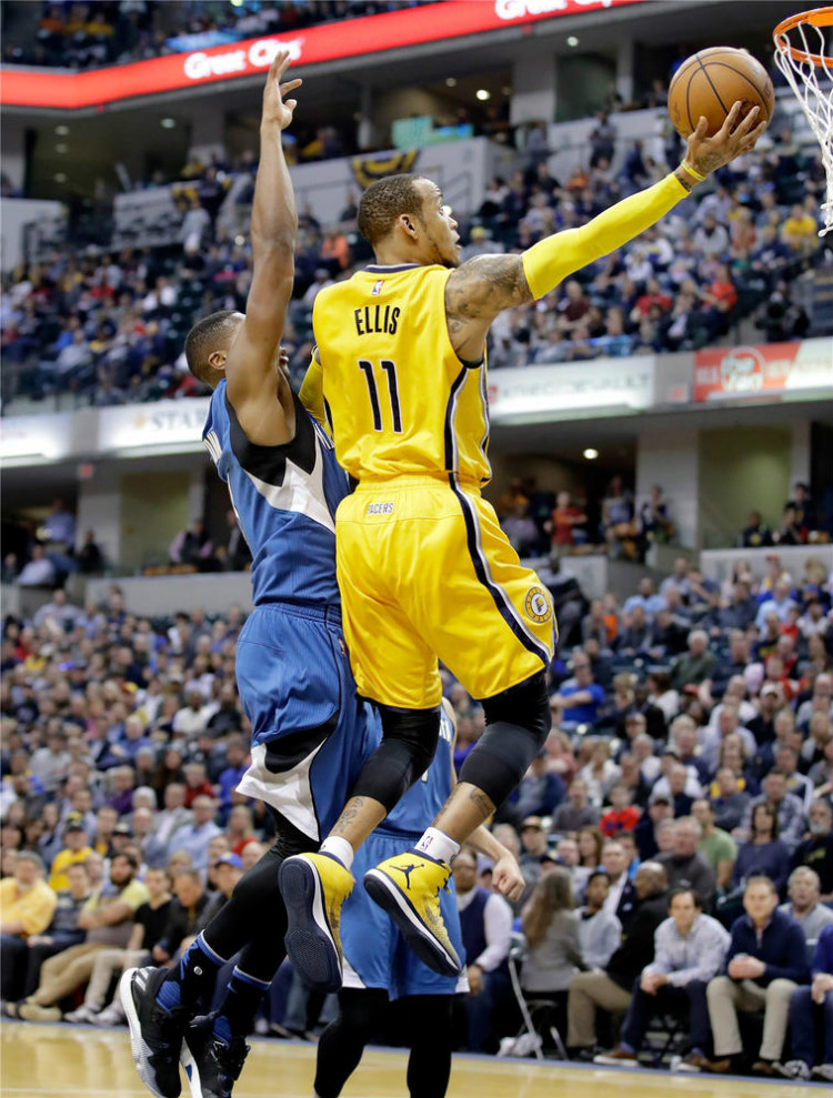 庆后防的低 庆后防的低