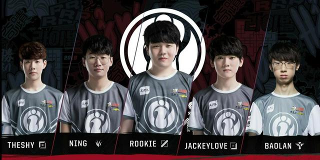 队一直以其 队一直以其