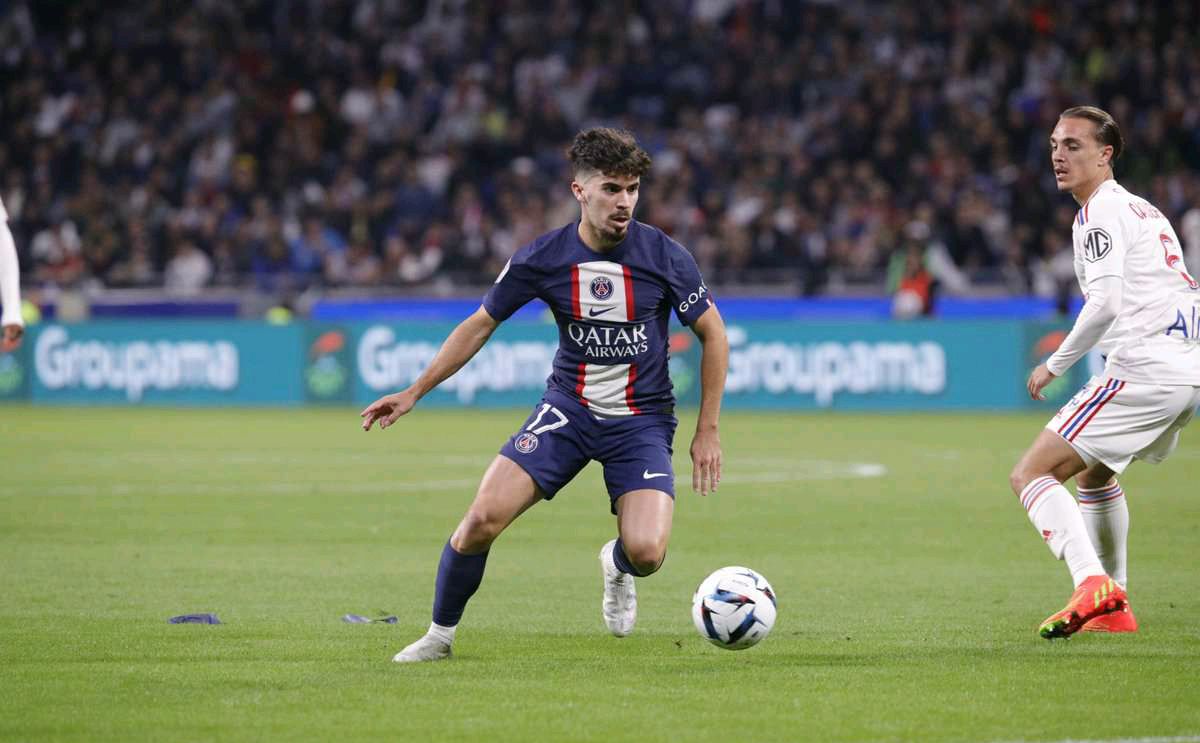 吴艳妮12 吴艳妮12