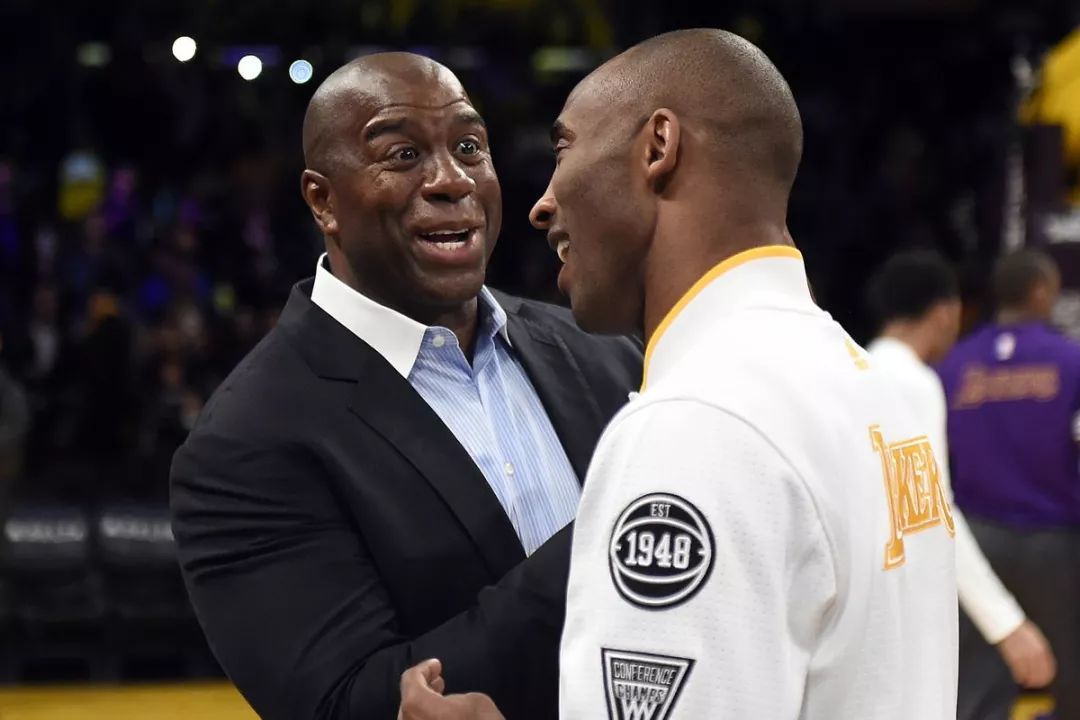 既能踢右后 既能踢右后