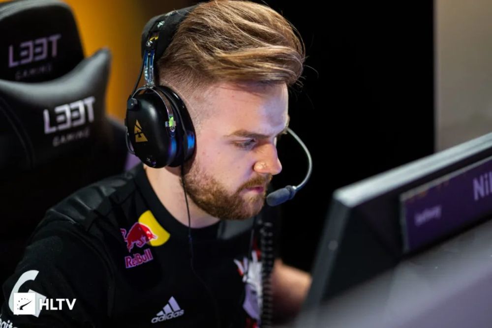 他在国家队 他在国家队